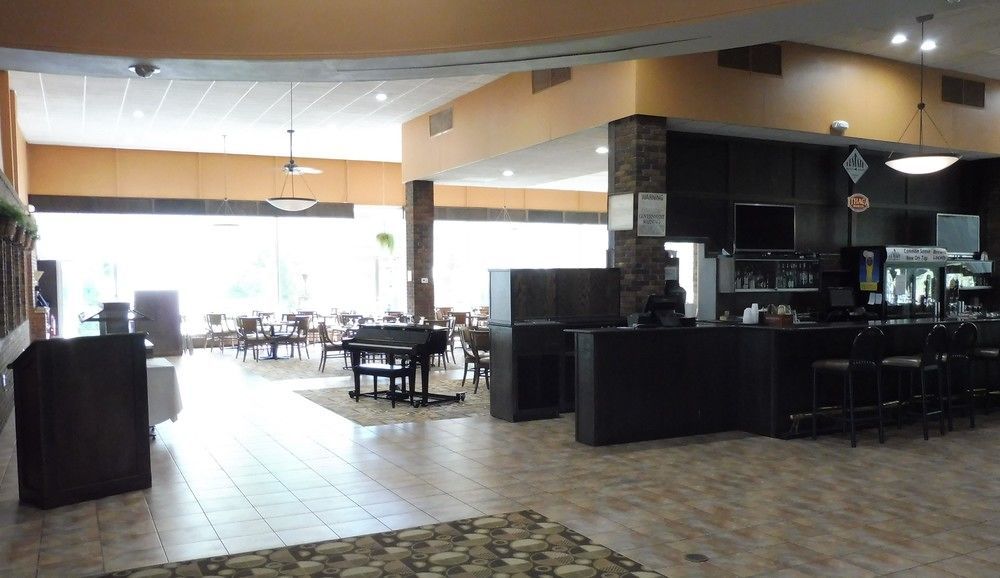 Quality Inn & Suites Owego Eksteriør billede